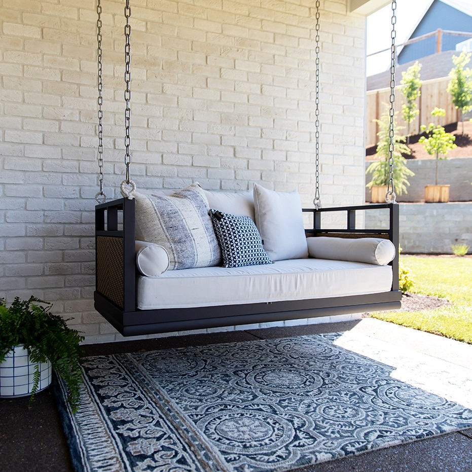 CS_Handmade Brick_Canvas_Ext_Patio Chair Swing_1400X933
